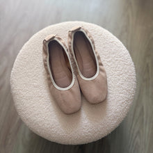 Cargar imagen en el visor de la galería, Balerinas Luna - beige