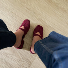 Cargar imagen en el visor de la galería, Mules Emma - Vino
