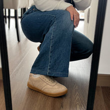 Cargar imagen en el visor de la galería, Zapatillas Emma Beige