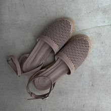 Cargar imagen en el visor de la galería, Alpargatas Clara flat arena