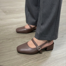 Cargar imagen en el visor de la galería, Slingback Clara - chocolate