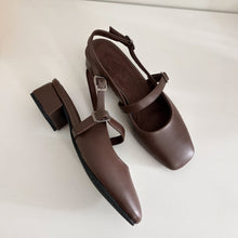 Cargar imagen en el visor de la galería, Slingback Clara - chocolate