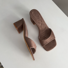 Cargar imagen en el visor de la galería, Tacos Eva taupe - PREORDEN