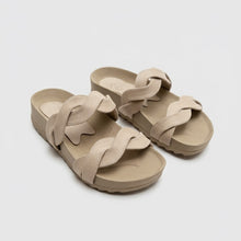 Cargar imagen en el visor de la galería, Flats Aria color beige