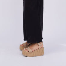 Cargar imagen en el visor de la galería, Sandalias Vania en soguilla beige