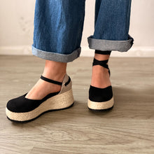 Cargar imagen en el visor de la galería, Alpargatas Lia negro