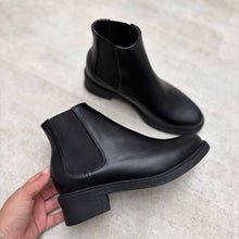 Cargar imagen en el visor de la galería, Botines Chelsea Roberta - negro