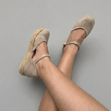 Cargar imagen en el visor de la galería, Alpargatas Siena beige