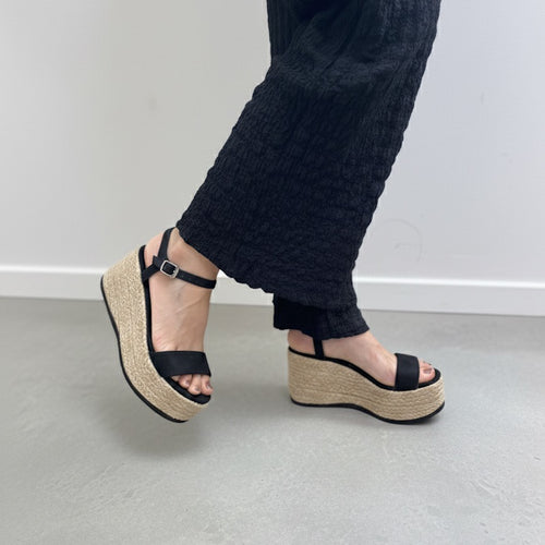 Sandalias Vania en soguilla negro