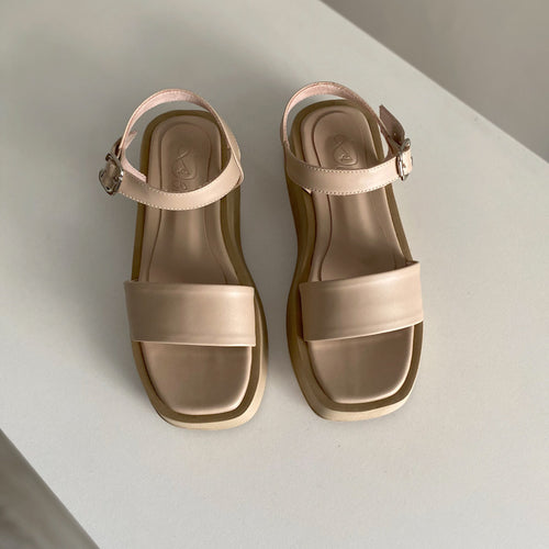 Sandalias Valeria color beige
