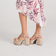 Cargar imagen en el visor de la galería, Sandalias Valentina color beige